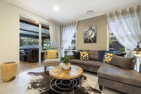 Photo of property in 23 Maraeariki Avenue, Orewa, 0931