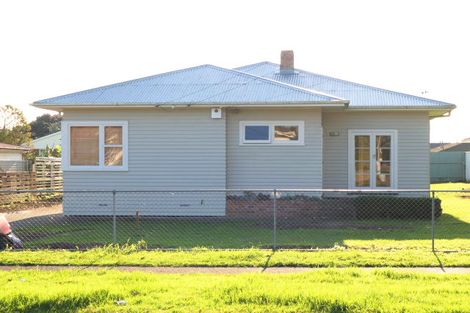 Photo of property in 14 Royton Avenue, Mangere East, Auckland, 2024