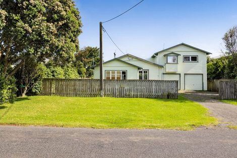 Photo of property in 52 Kawei Road, Ohawe, Hawera, 4671