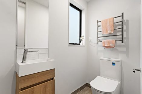 Photo of property in 24 Milenio Crescent, Windsor Park, Auckland, 0632