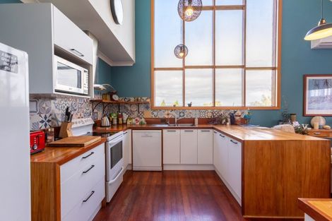 Photo of property in 77 Mclean Street, Woodville, 4920