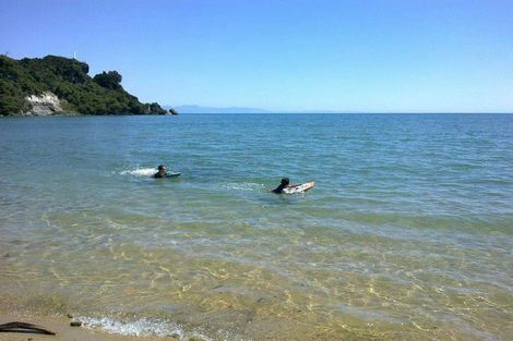 Photo of property in 69 Matenga Road, Ligar Bay, Takaka, 7183