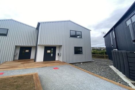 Photo of property in 68 Tiketike Way, Brooklyn, Wellington, 6021