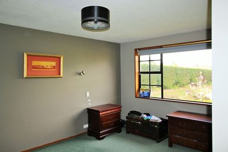 Photo of property in 24 Jessop Street, South Hill, Oamaru, 9400