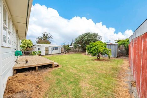 Photo of property in 3 Mountbatten Place, Papakura, 2110