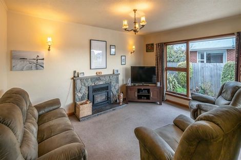 Photo of property in 299 Wairakei Road, Bryndwr, Christchurch, 8053
