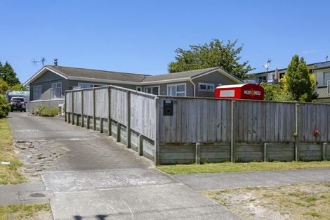 Photo of property in 35 Rotokawa Street, Taupo, 3330