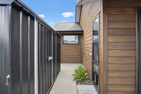 Photo of property in 10 Topping Place, Whitianga, 3510