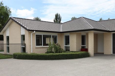 Photo of property in 60 Feist Street, Carterton, 5713