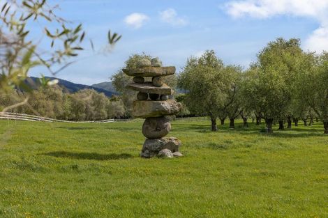 Photo of property in 86 Emerald Glen Road, Paekakariki, 5032