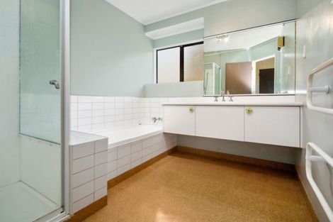 Photo of property in 13 Saunders Close, Whitby, Porirua, 5024