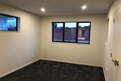 Photo of property in 228b Pakuranga Road, Pakuranga Heights, Auckland, 2010