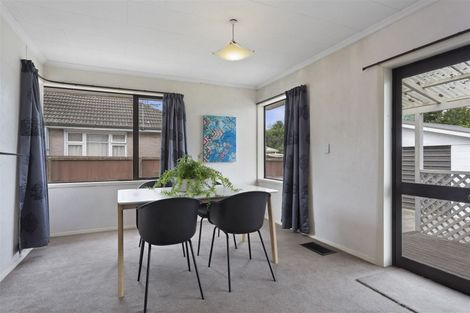 Photo of property in 9 Kendal Avenue, Burnside, Christchurch, 8053