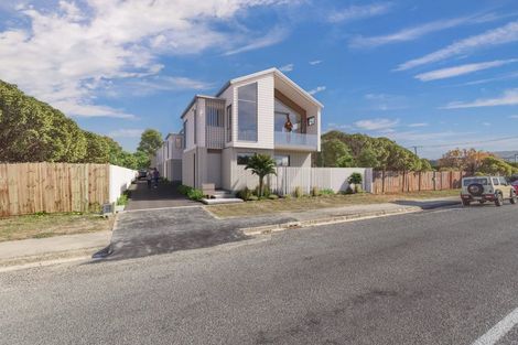 Photo of property in 50 Marine Parade, North New Brighton, Christchurch, 8083