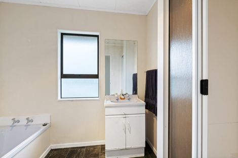 Photo of property in 6 Melia Place, Stanmore Bay, Whangaparaoa, 0932