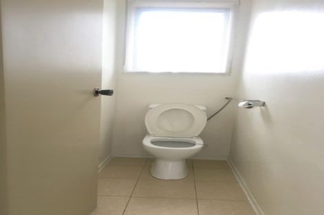 Photo of property in 29 Chilcott Road, Henderson, Auckland, 0612