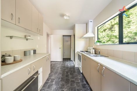 Photo of property in 30 Plateau Road, Te Marua, Upper Hutt, 5018