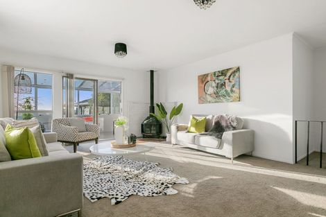 Photo of property in 7 Lewisham Street, Highland Park, Auckland, 2010