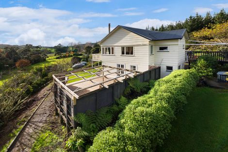 Photo of property in 451 Ararimu Valley Road, Helensville, Waimauku, 0882