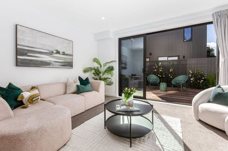 Photo of property in 4/323 Riverside Drive, Waterloo, Lower Hutt, 5011