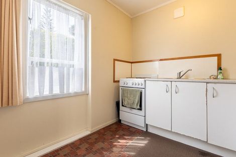 Photo of property in 16 Utauta Street, Waikanae, 5036