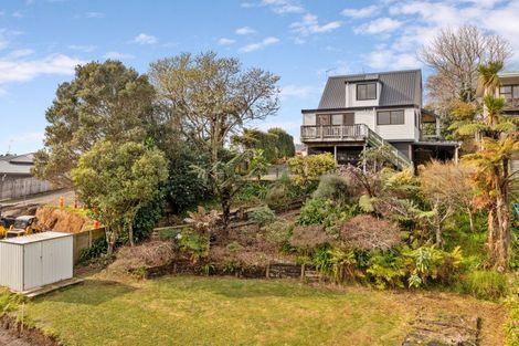Photo of property in 71 Heta Road, Highlands Park, New Plymouth, 4312