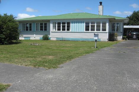 Photo of property in 2 Giesen Road, Feilding, 4702