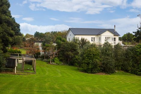 Photo of property in 451 Ararimu Valley Road, Helensville, Waimauku, 0882