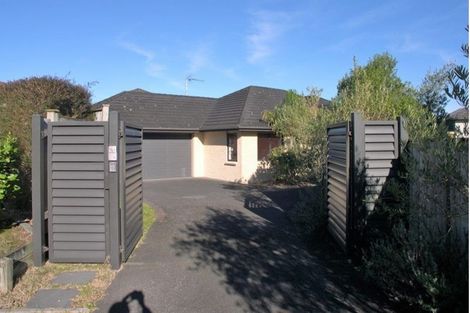 Photo of property in 3 Dunoon Close, Flat Bush, Auckland, 2016