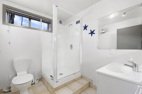 Photo of property in 23 Kennedy Crescent, Wanaka, 9305