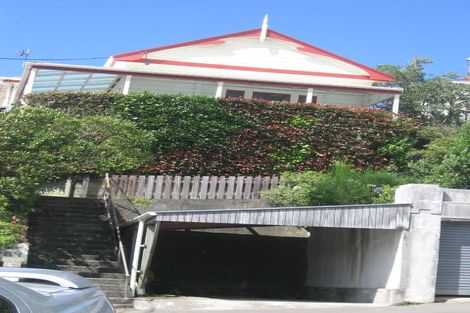 Photo of property in 39 Todman Street, Brooklyn, Wellington, 6021