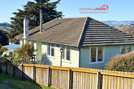 Photo of property in 12 Pikarere Street, Titahi Bay, Porirua, 5022