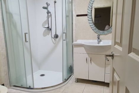 Photo of property in 13 Kaseng Place, East Tamaki Heights, Auckland, 2016