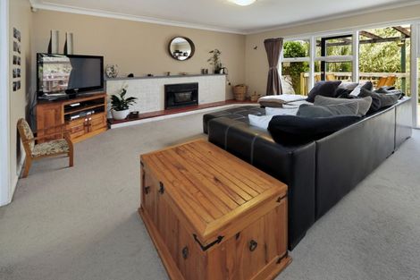 Photo of property in 17 Golf Road, New Lynn, Auckland, 0600