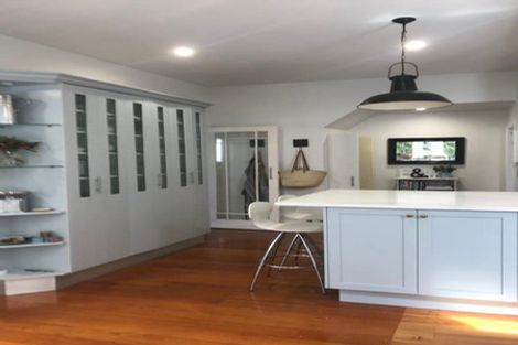 Photo of property in 959 Beach Road, Torbay, Auckland, 0630