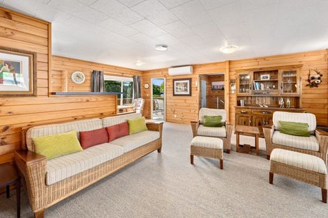 Photo of property in 26 Angela Place, Kinloch, Taupo, 3377