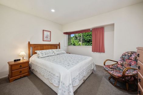 Photo of property in 2/18 Ngahere Views, Orewa, 0931
