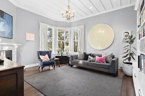 Photo of property in 17 West Road, Northland, Wellington, 6012