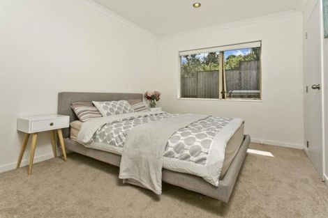 Photo of property in 55 Helleur Road, Massey, Auckland, 0614