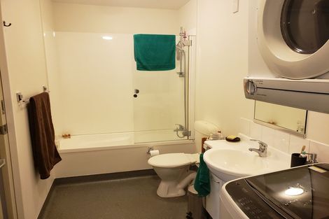 Photo of property in Luxford Villas, 116/72u Herald Street, Berhampore, Wellington, 6023