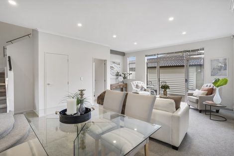Photo of property in 115 Baverstock Road, Flat Bush, Auckland, 2016