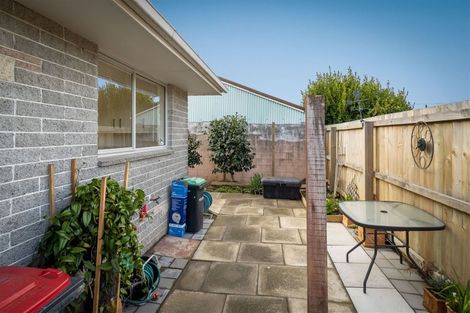 Photo of property in 115a Wilsons Road, Saint Martins, Christchurch, 8022