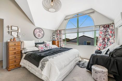 Photo of property in 1/3 Pelican Lane, Unsworth Heights, Auckland, 0632