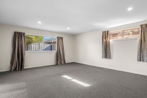 Photo of property in 21 Munro Street, Redwood, Christchurch, 8051