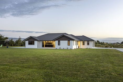 Photo of property in 7 Hartwell Drive, Kelvin Grove, Palmerston North, 4470