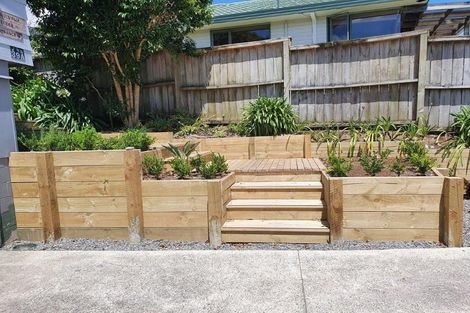 Photo of property in 39a Pohutukawa Avenue, Shelly Park, Auckland, 2014