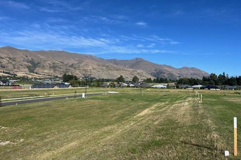 Photo of property in 8 Mason Street, Wanaka, 9305