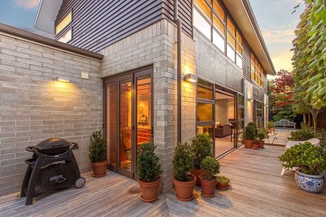 Photo of property in 21a Devonport Lane, St Albans, Christchurch, 8014