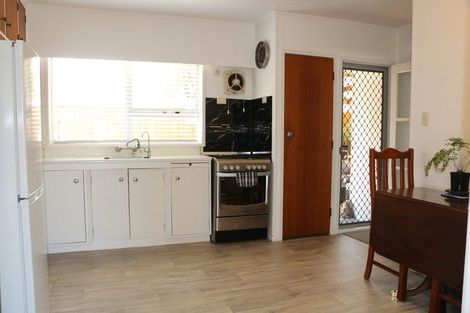 Photo of property in 2/109 Fitzroy Street, Papatoetoe, Auckland, 2104