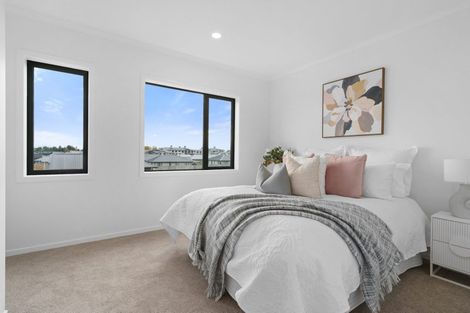 Photo of property in 12 Bourke Drive, Cambridge, 3434